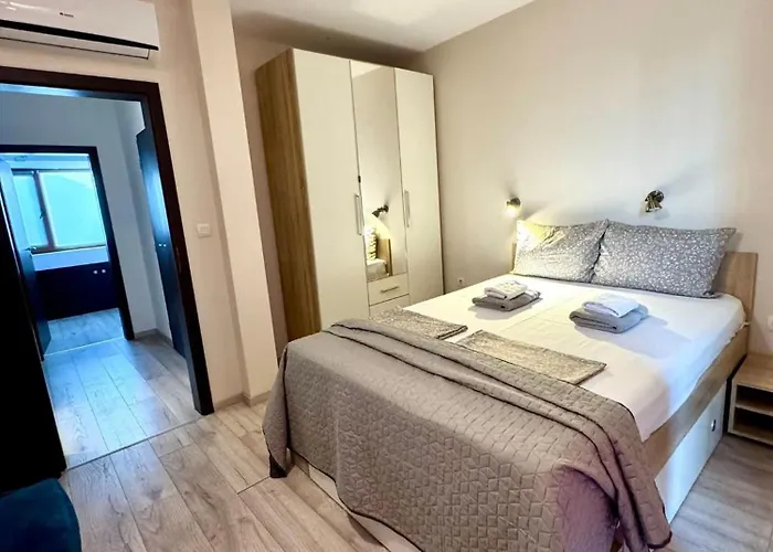 Apartment Velinice By Rv Warna